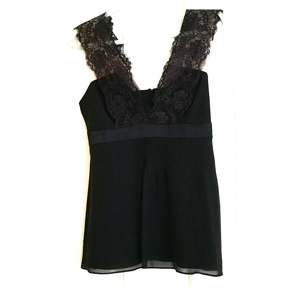 Lace black top